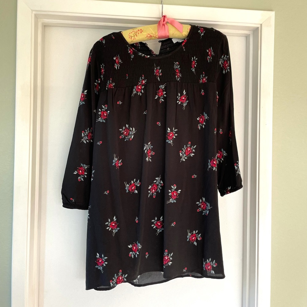 NWOT J. Jill Smocked Floral Blouse